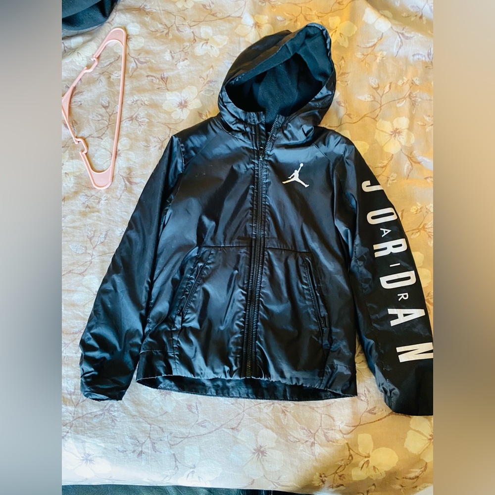 jordan jacket boys 10-12 years ( like new )